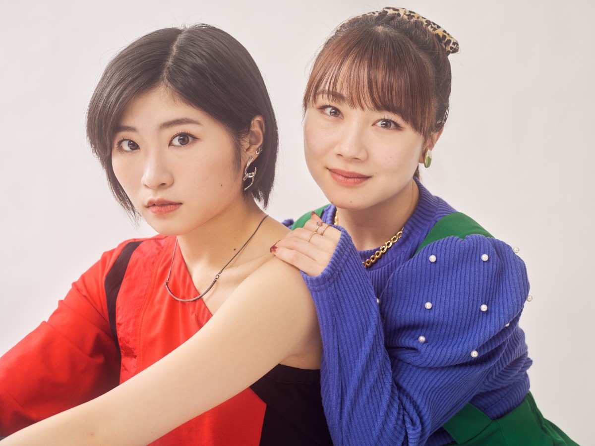 モーニング娘。'22 (左から)加賀楓、石田亜佑美