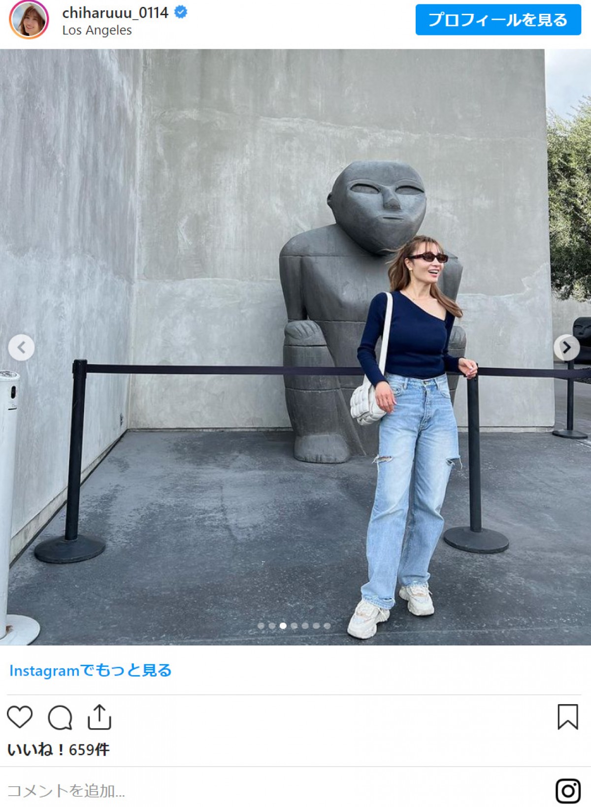 新山千春、親子でLA満喫　娘・もあはタトゥーシール＆お腹もチラ見せの大胆ファッション