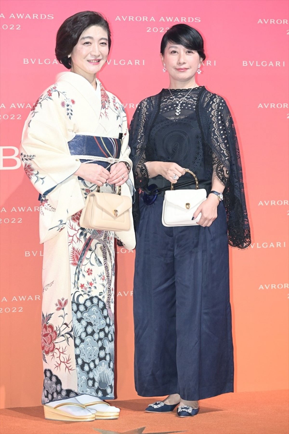 山下智久、ブラックスーツでスタイリッシュに登場　2022年は「幸せな一年を過ごせた」