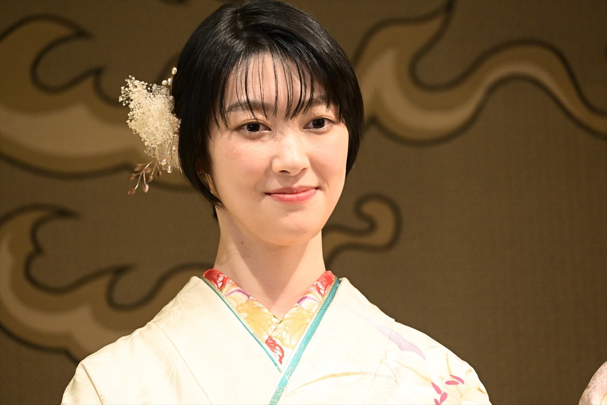 『舞いあがれ！』浅田芭路、晴れ着姿で挨拶「普段は無邪気です」　福原遥への憧れも語る