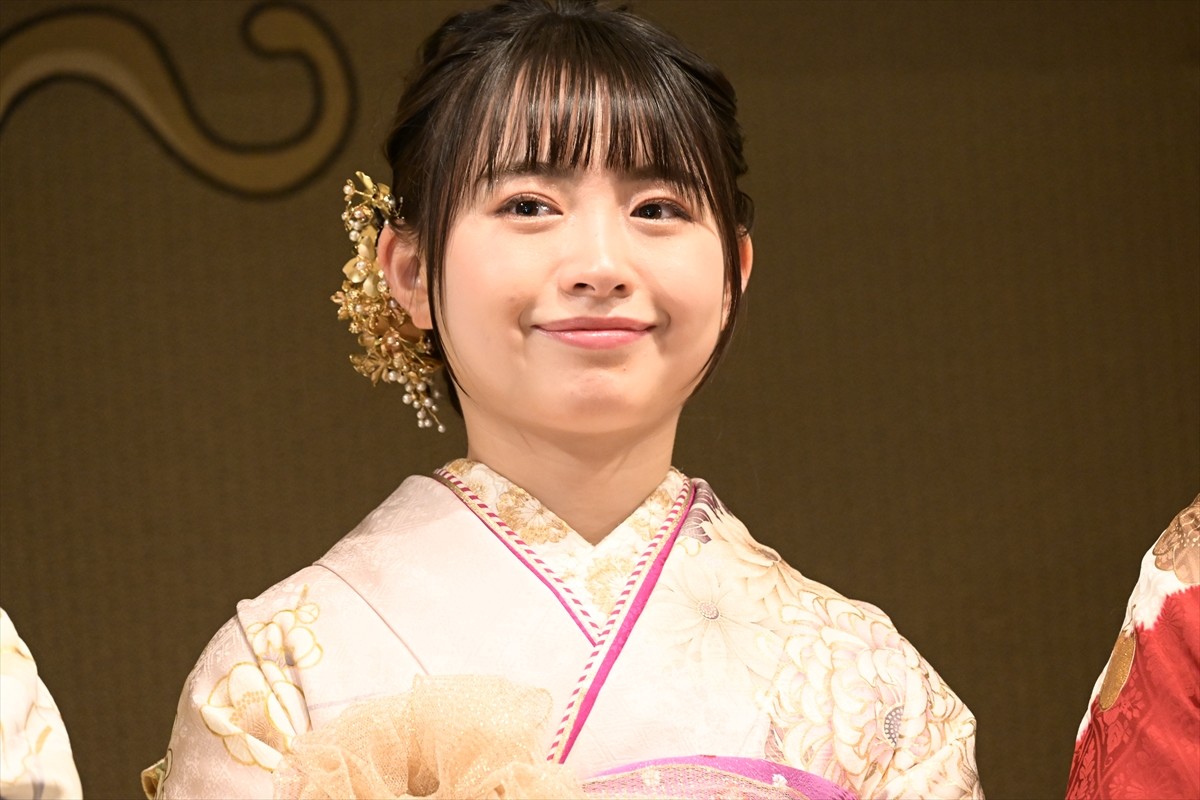 『舞いあがれ！』浅田芭路、晴れ着姿で挨拶「普段は無邪気です」　福原遥への憧れも語る