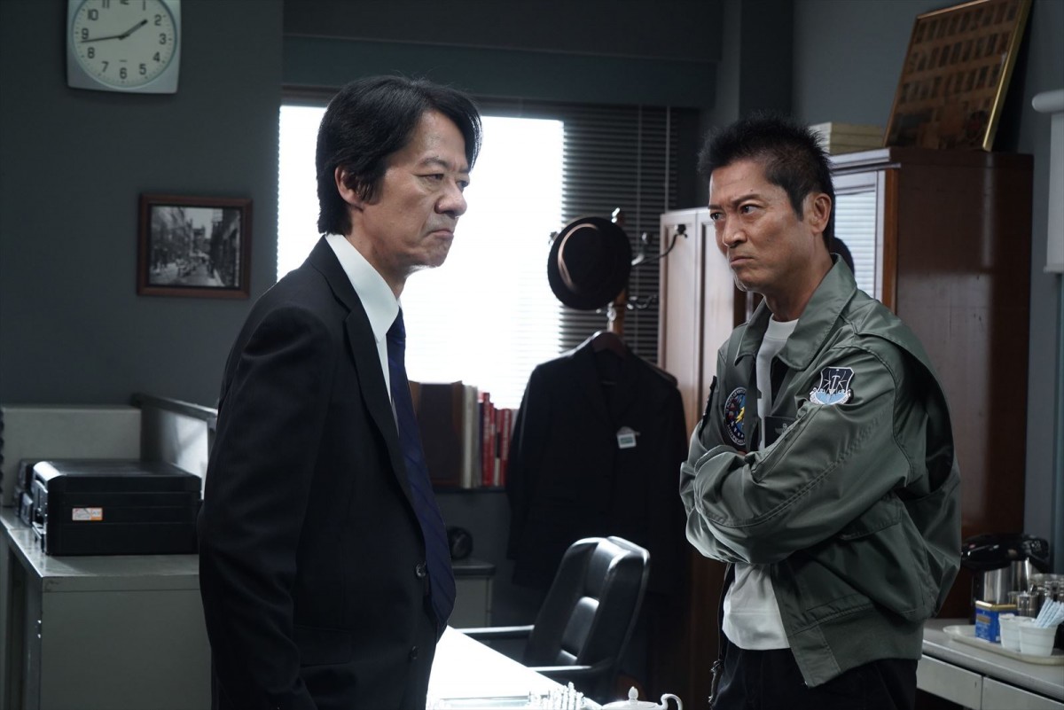 『相棒』伊丹刑事が人妻に横恋慕！　恋に揺れる男の窮地に特命係が立ち上がる