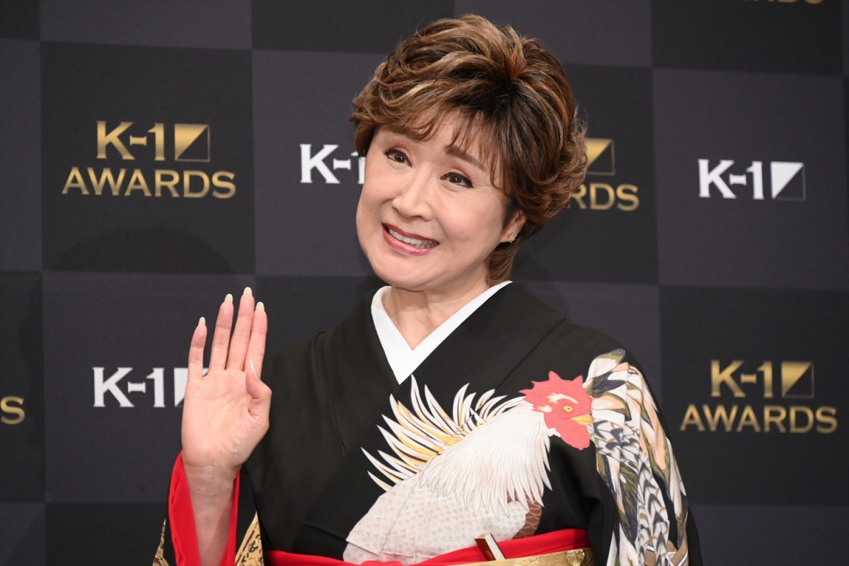 “K-1お姫様抱っこ”で話題のゆうちゃみ、肩出し＆タイトミニでギャルオーラ全開