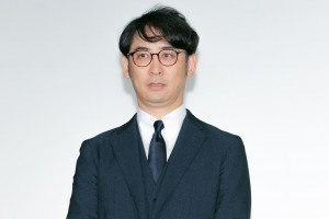 映画『コンフィデンスマンJP 英雄編』初日舞台あいさつに登壇した田中亮監督