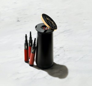 YSL「リップカラークリエイター」日本初上陸へ！　自宅で自分好みのリップを作成可能