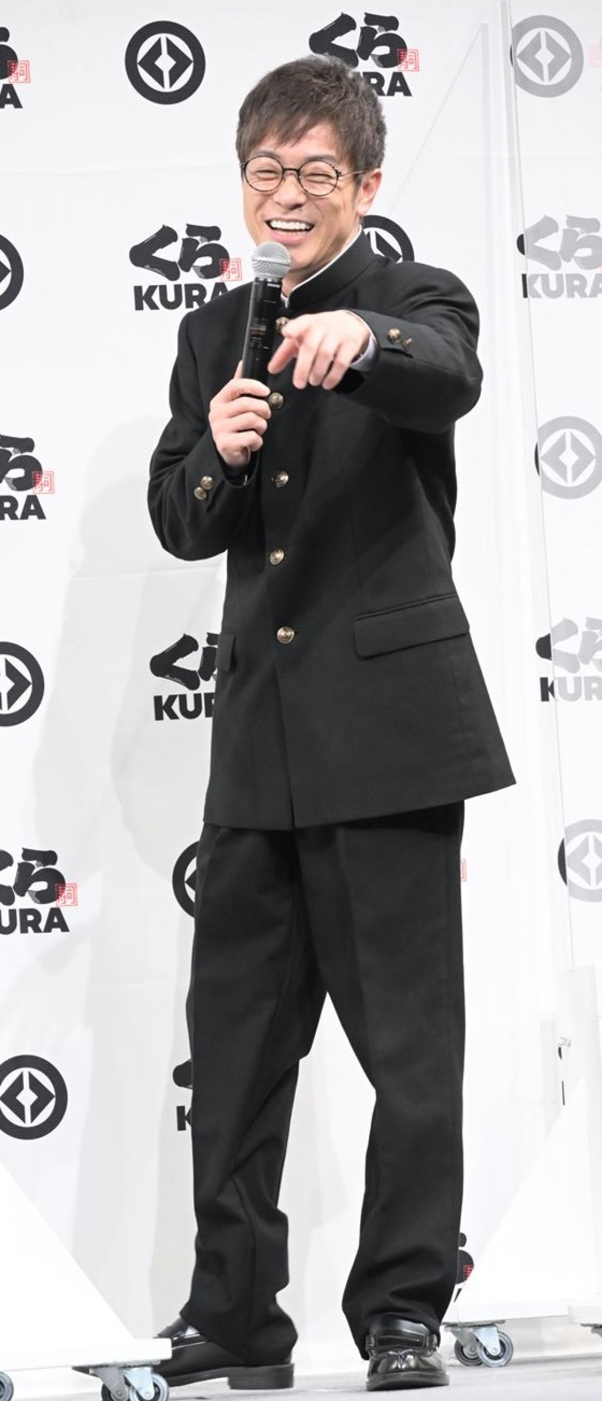 陣内智則の学生時代の思い出にEXIT大ウケ　「制服のボタンをちぎって池に」