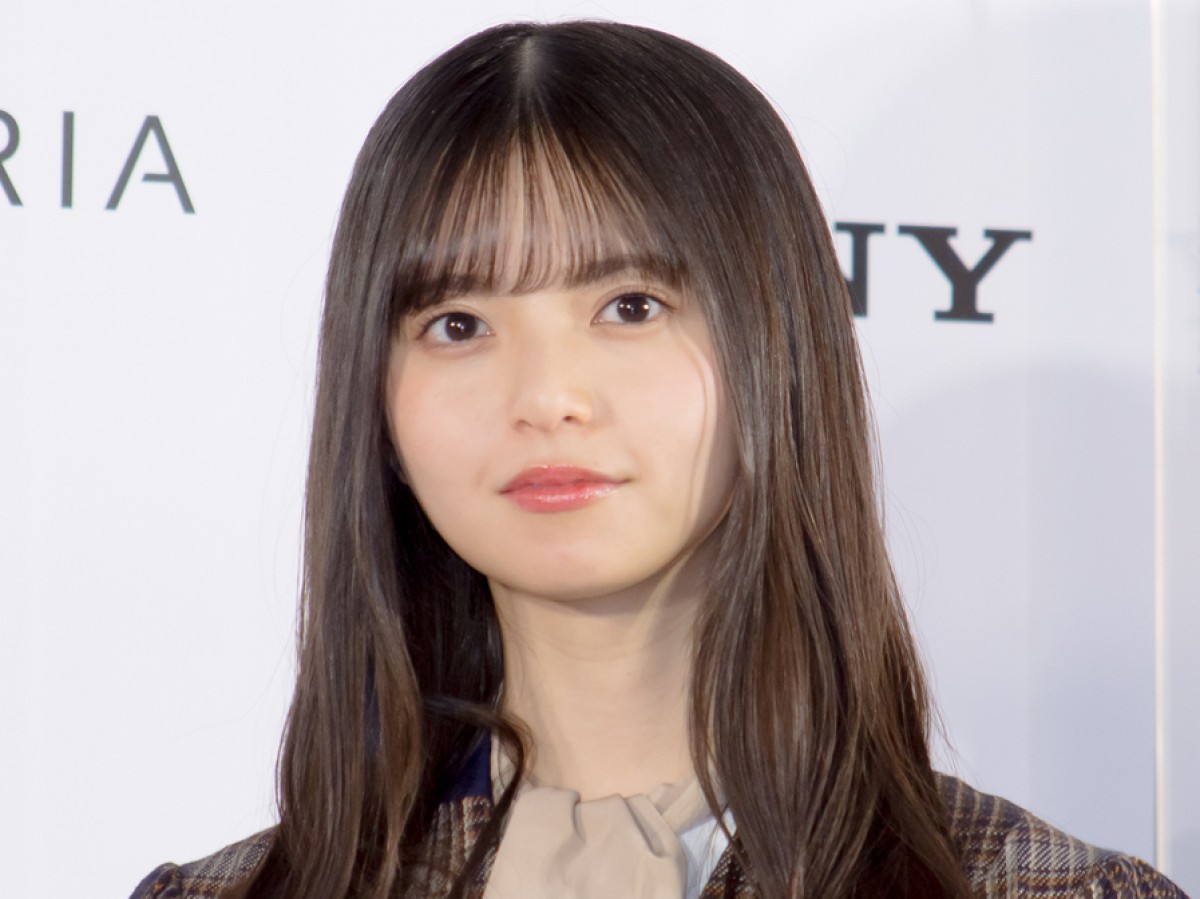 乃木坂46・秋元真夏、“新体制”での新曲初披露　裏側を明かす「円陣を組んで臨んだ」