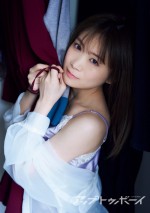 【写真】乃木坂46・秋元真夏、テーマは「洗練されたあざとさ」 のグラビアショット