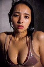 「週刊FLASH」（光文社）4月5日発売号より水崎綾女