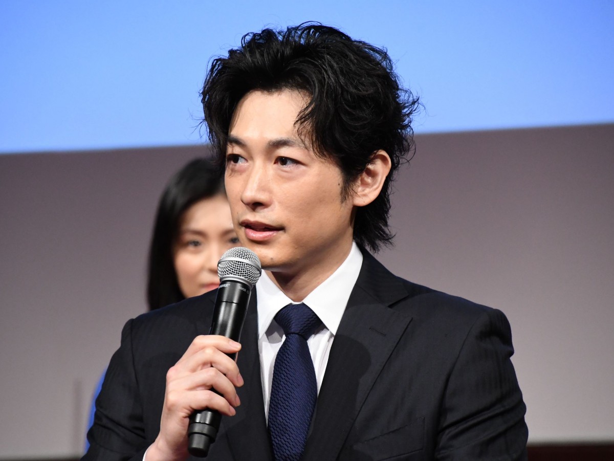 ディーン・フジオカ、海外への家族を思う「どこでもドアがほしい」