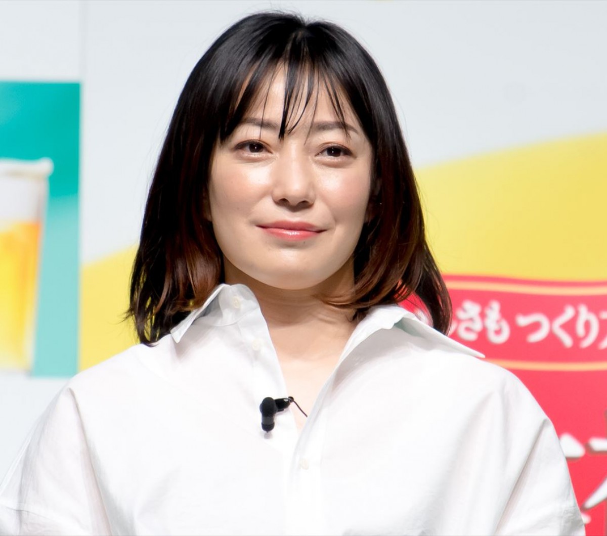 菅野美穂＆坂口健太郎、さわやか白シャツで登場　“大人への新提案”を明かす