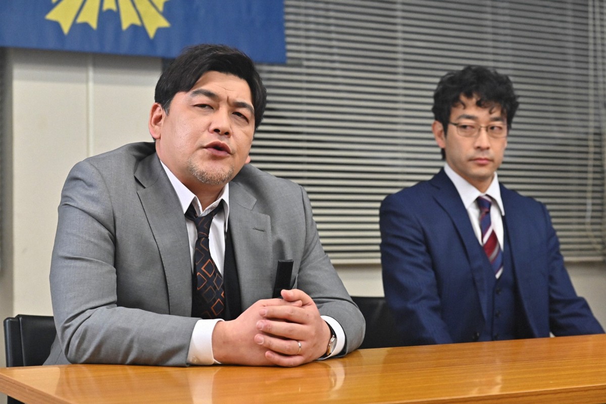『マイファミリー』鳴沢家VS警察　“三輪”賀来賢人らを巻き込む展開に反響「激アツ」