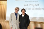 「THE TOKYO TOILET Art Project with Wim Wenders」記者発表会に出席した（左から）ヴィム・ヴェンダース監督、役所広司