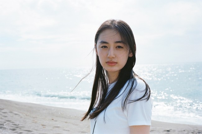 女優・八木莉可子、初の写真集発売へ！　10代から20代になるまでの“約3年半”を収録