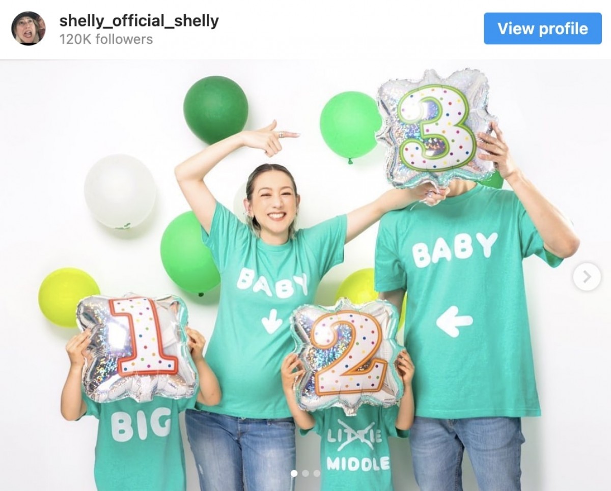 第3子妊娠を報告 ※「SHELLY」インスタグラム