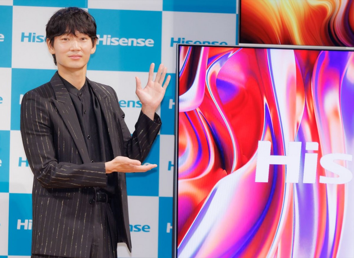 綾野剛、小学生以来のサッカーで実感「こんなに難しくて奥が深い競技があったのか」