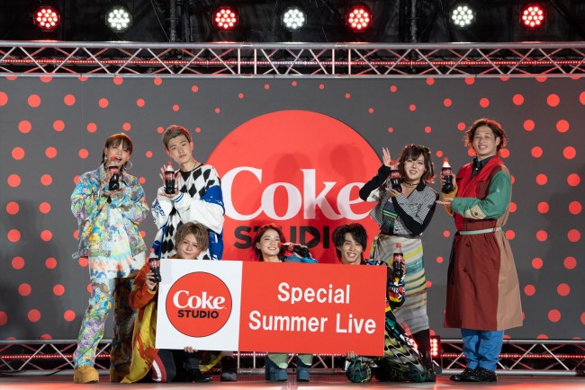 「Coke Studio スペシャルサマーライブ」に登場したフォーエイト48