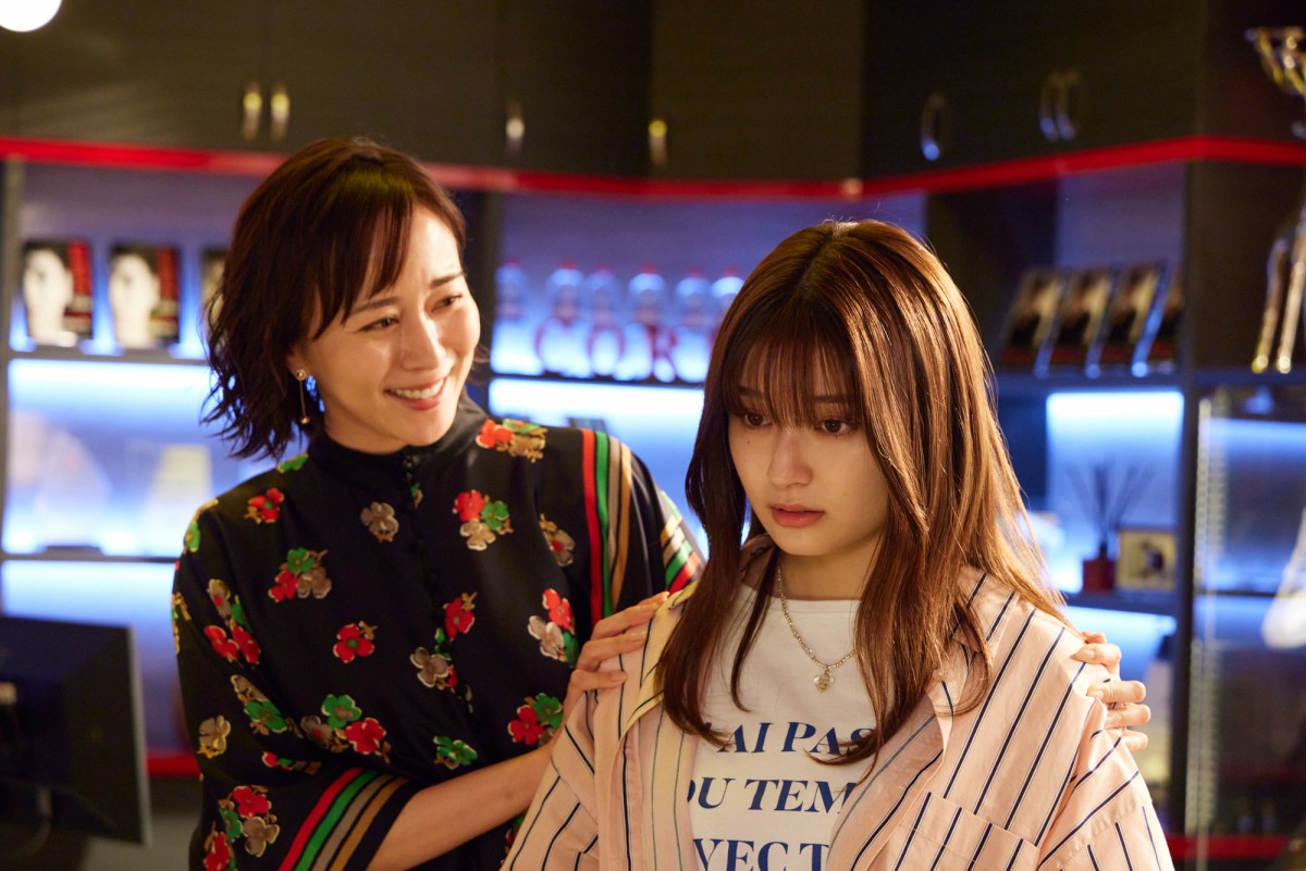 『純愛ディソナンス』“正樹”中島裕翔、“冴”吉川愛をバックハグ「衝撃」「ドキドキ」と反響