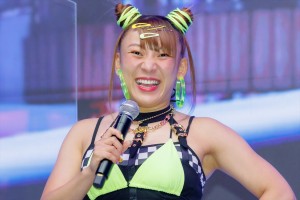 フワちゃん、映画『ブレット・トレイン』出発式イベントに登場