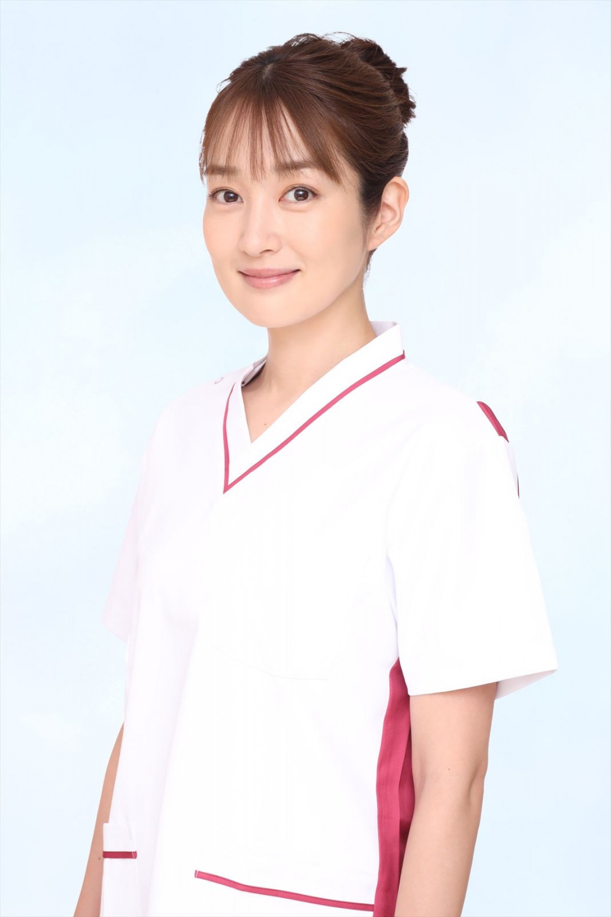 ドラマ『PICU 小児集中治療室』で看護師・羽生仁子を演じる高梨臨