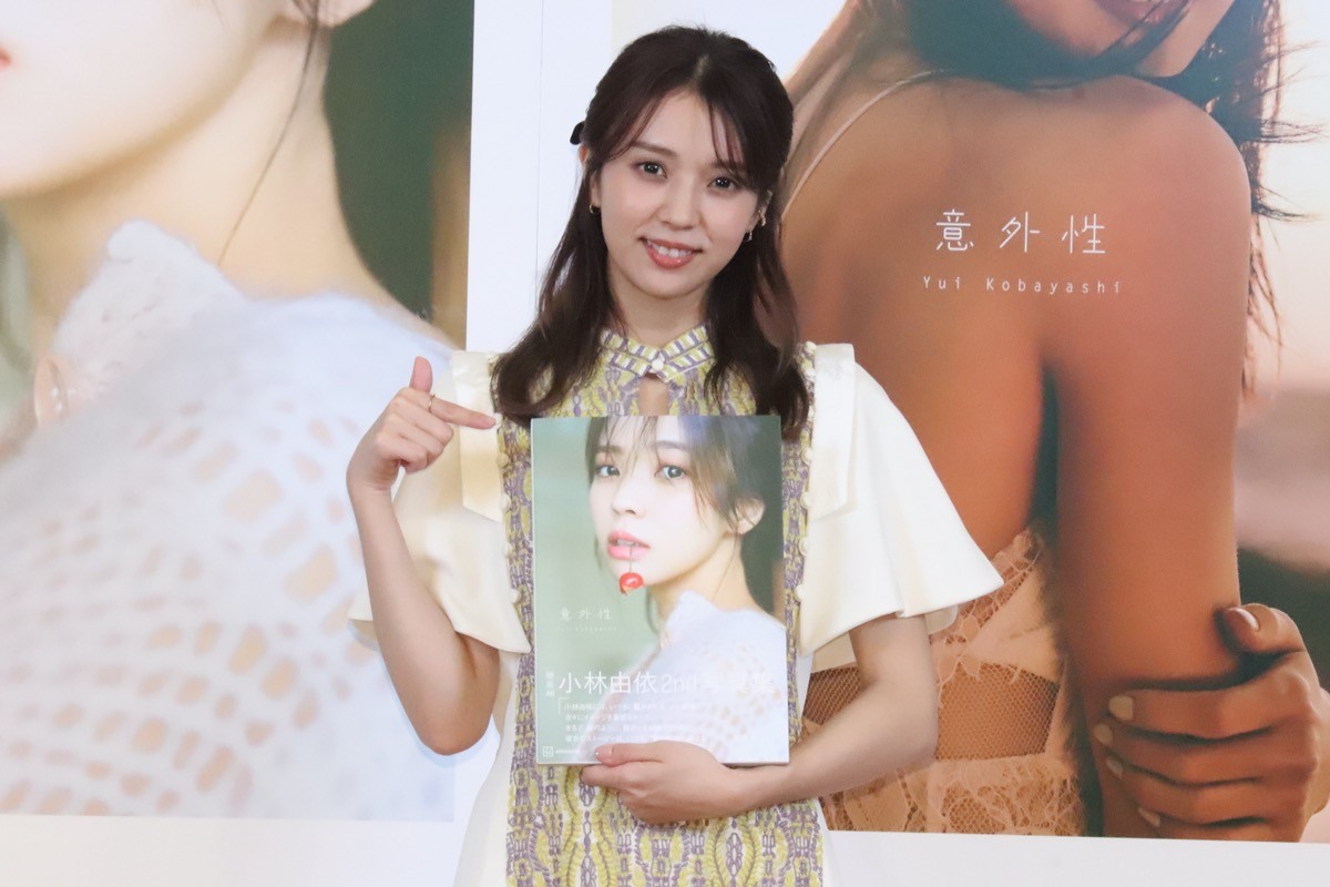 櫻坂46・小林由依、“女神の砂時計ボディ”披露の写真集は104点「背中の筋は見てほしい」