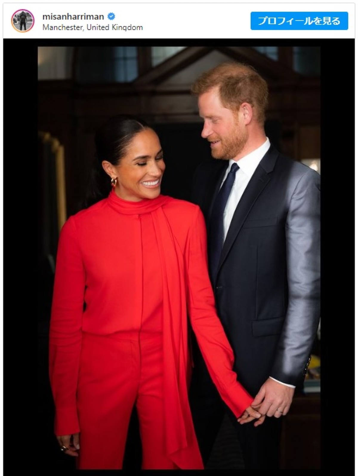 笑顔のメーガン妃を見つめるヘンリー王子　新ポートレートのメイキング写真公開