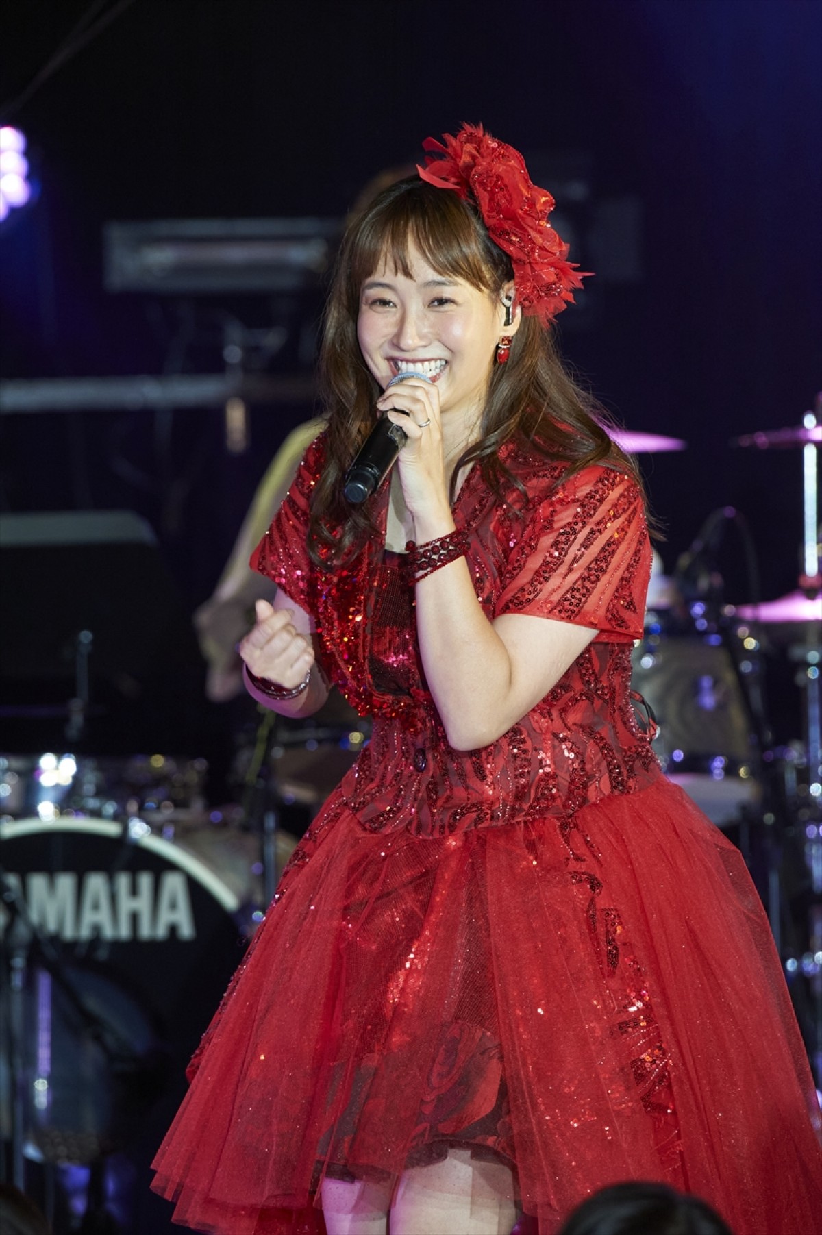 藤本美貴、20周年ライブ開催　夫・庄司智春がヲタ芸で祝福　後藤真希と「SHALL WE LOVE?」披露　