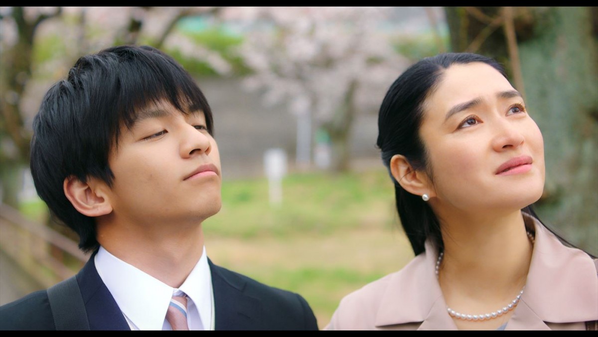 映画『桜色の風が咲く』、小雪が母の強さを体現する本編映像＆バリアフリー予告解禁