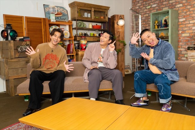 『私たち結婚しました 4』合同取材会に参加した(左から)三浦翔平、チョコレートプラネット・長田庄平、松尾駿