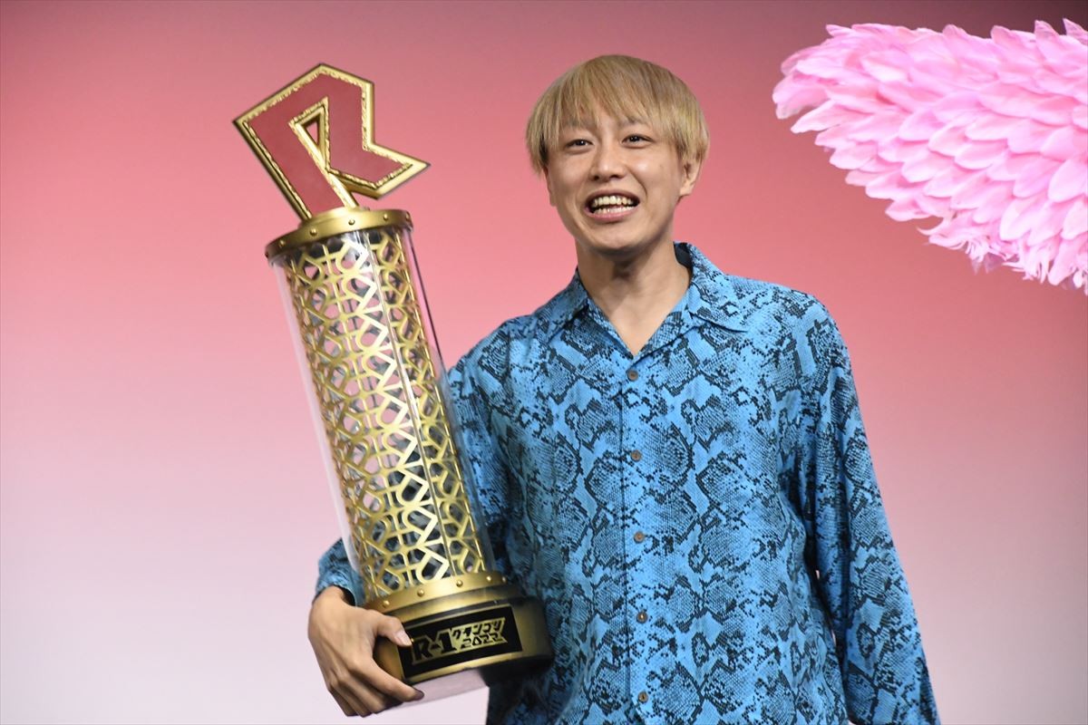 霜降り明星、広瀬アリスと3大会連続『R‐1』MCに せいや「いまでも1回目の夢を見る」