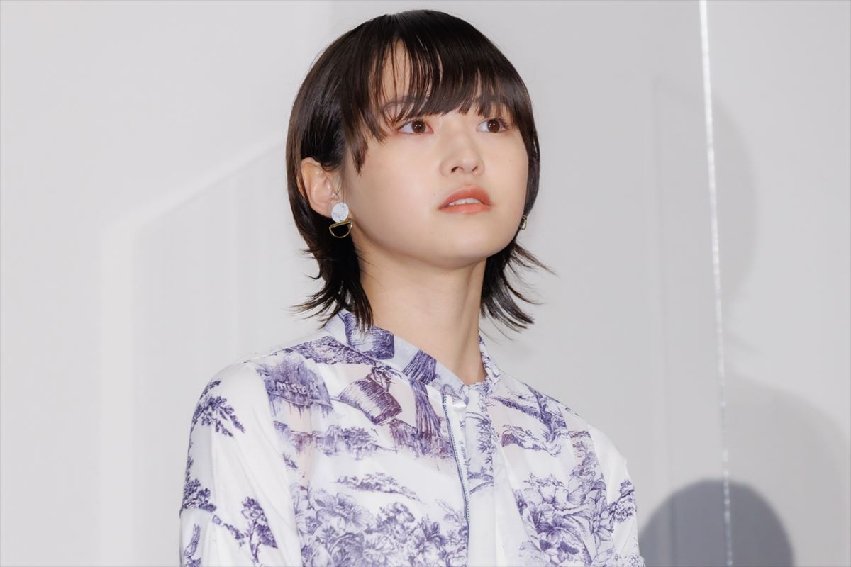 北村匠海、友情出演作イベントにサプライズ登場　約5分の出番に自虐「撮影期間も短く、登壇時間も短い」