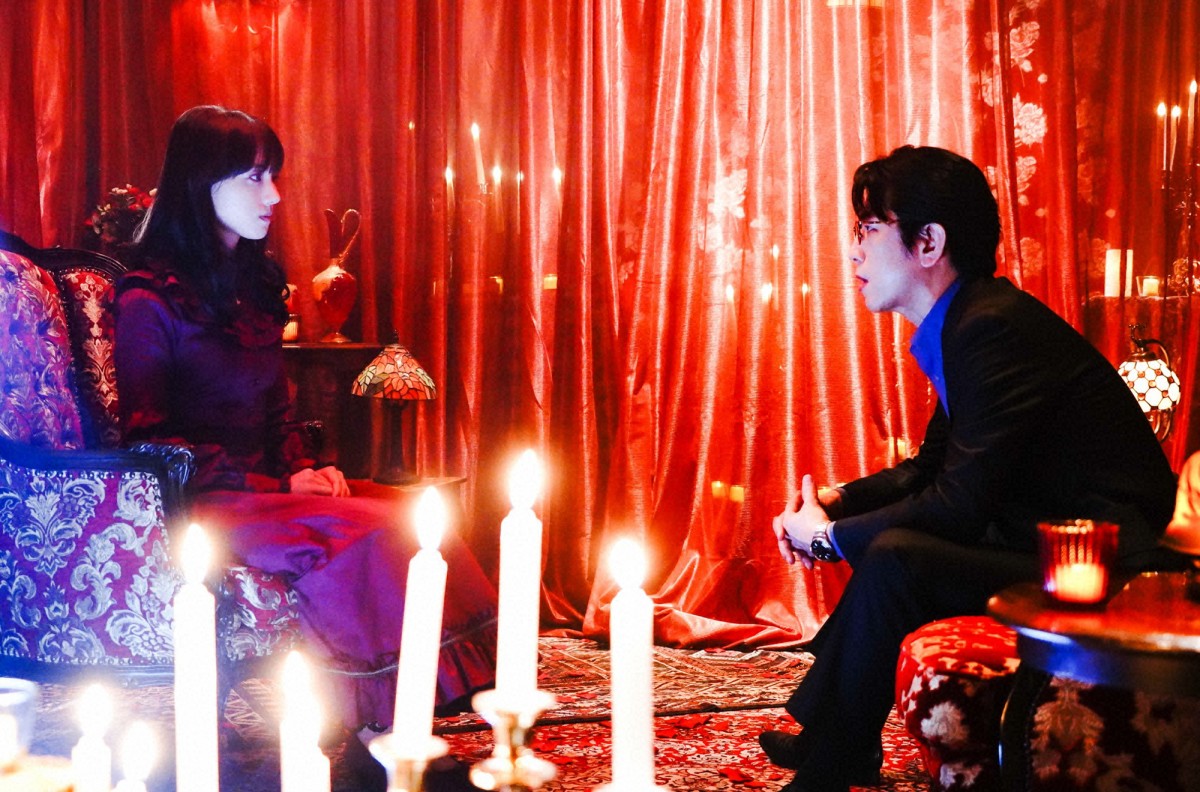 『霊媒探偵・城塚翡翠』第4話　“翡翠”清原果耶、自分の死を予感する