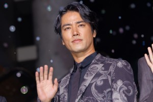桐谷健太、映画『ラーゲリより愛を込めて』スノーカーペットイベントに登場