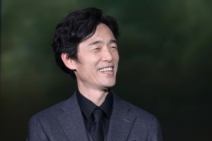 佐藤信介監督、Netflixシリーズ『今際の国のアリス』シーズン2配信記念イベントに登場