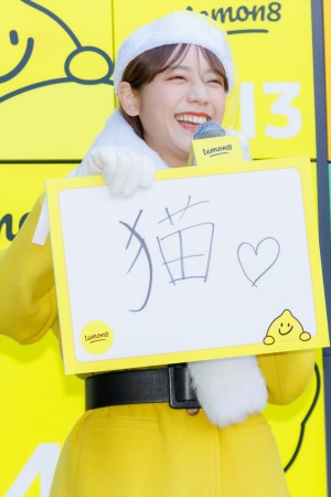 貴島明日香、「Lemon8 Happy Yellow Xmas」に登場