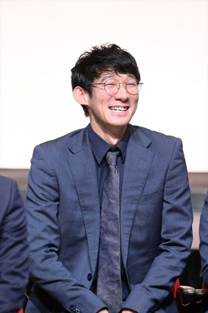 ロングコートダディ・堂前透、「M-1グランプリ2022」決勝進出者発表会見に登場