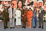 『お笑いオムニバスGP』より（左から）かまいたち（山内健司、濱家隆一）、白石麻衣、川島明（麒麟）、若槻千夏、池田美優、柴田英嗣（アンタッチャブル）