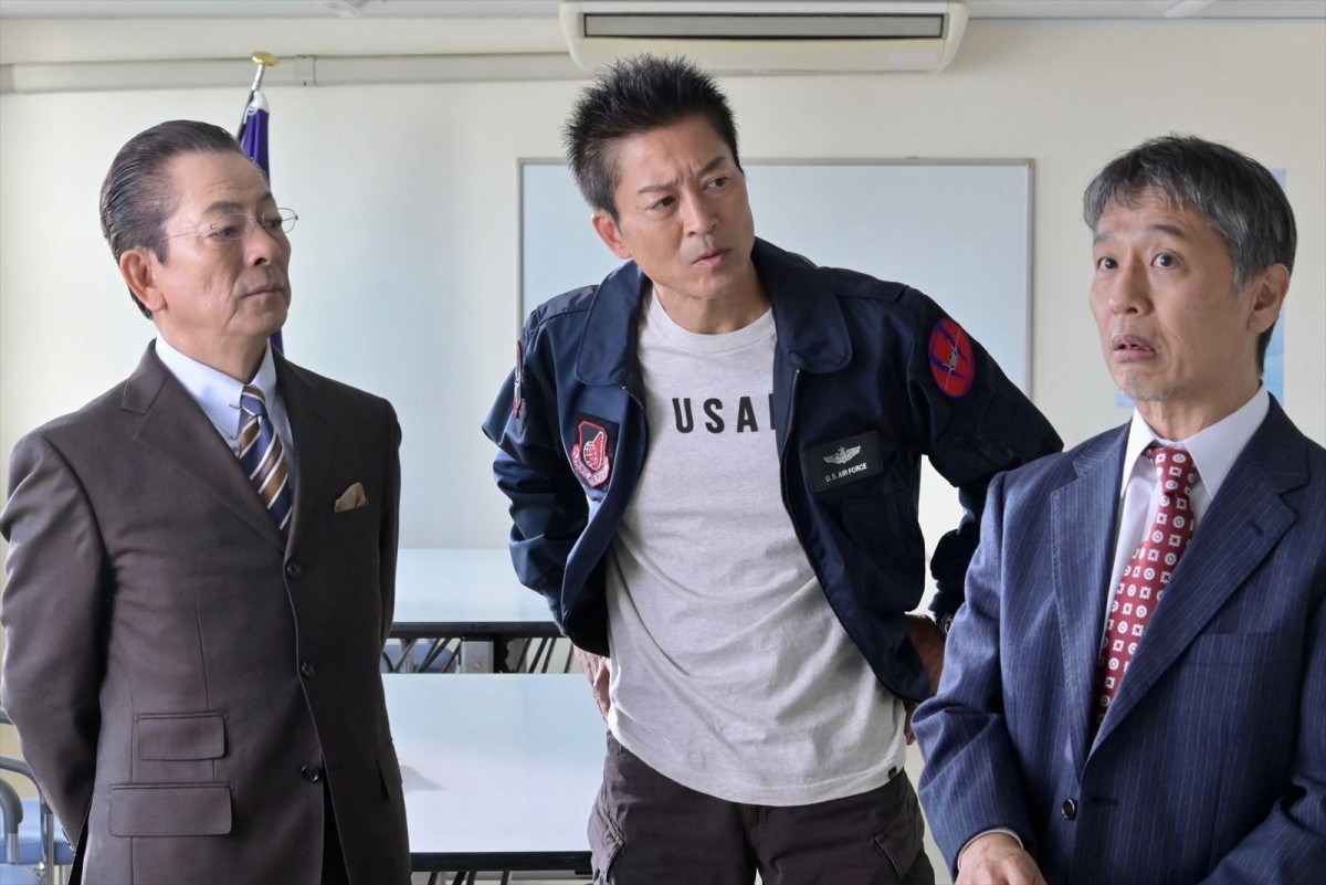 橋本マナミ、怪しげな“黒いコートの女”に！　『相棒』右京と薫が謎の美女の正体に迫る