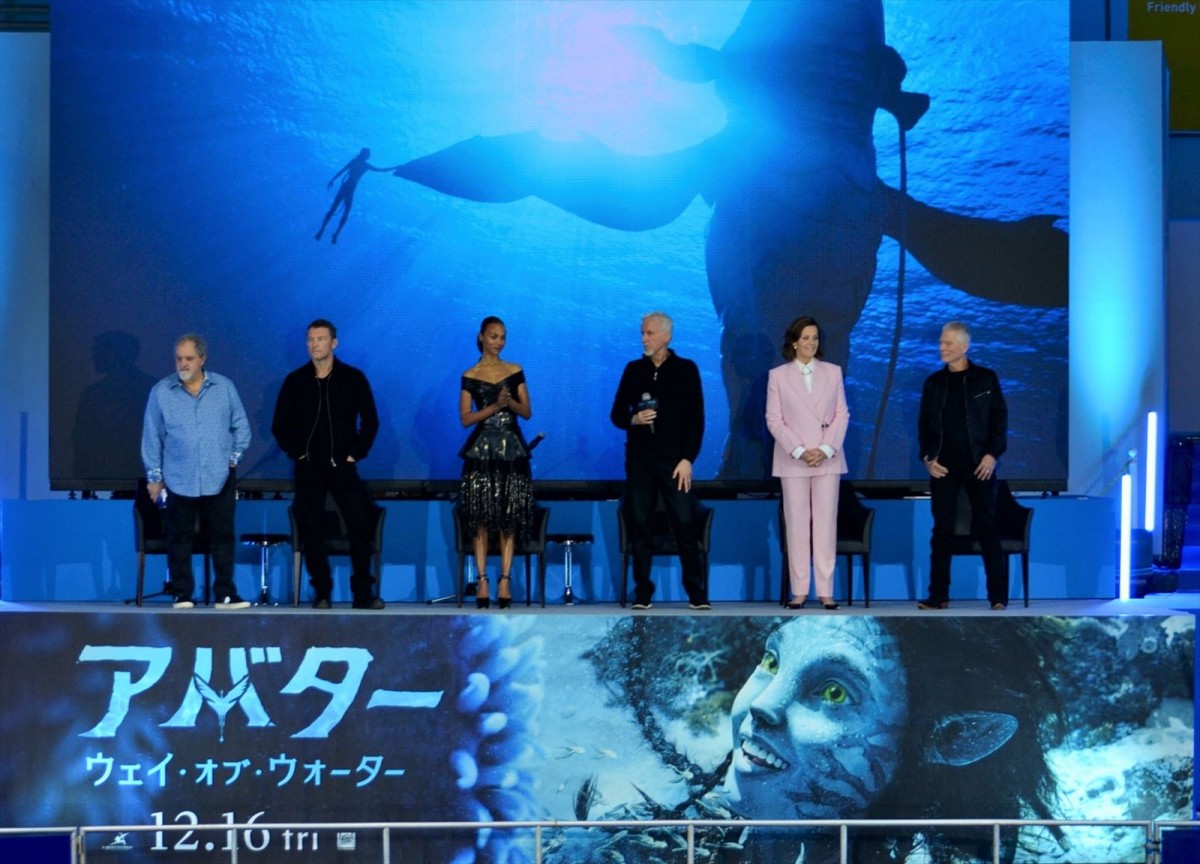 シガーニー・ウィーバー、73歳にして14歳の少女役「チャレンジングだった」