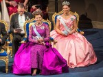 スウェーデン王室シルヴィア王妃とヴィクトリア王太子、ノーベル賞授賞式に出席