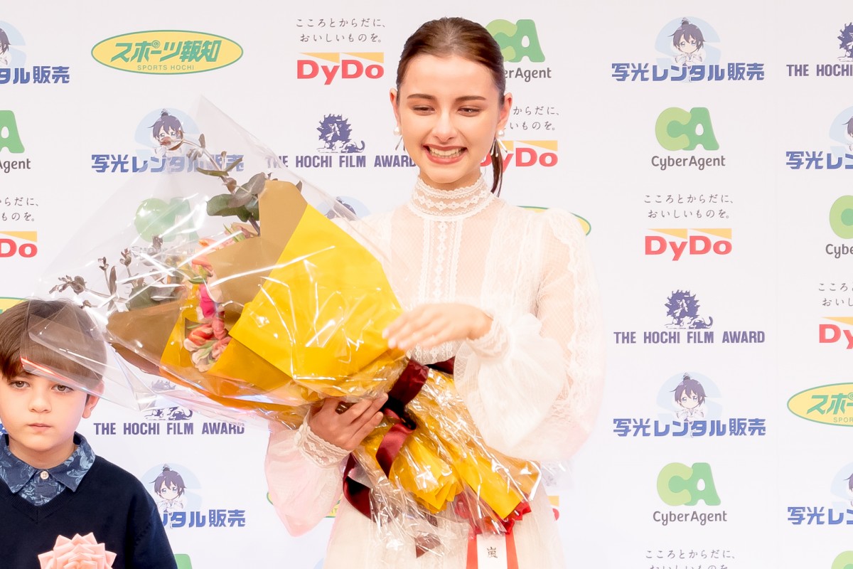 有村架純「報知映画賞」で主演女優賞　「演じることをあきらめたくない」熱い思い語る