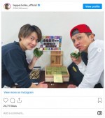 ISSAと共に36歳をお祝い　※「小池徹平」インスタグラム