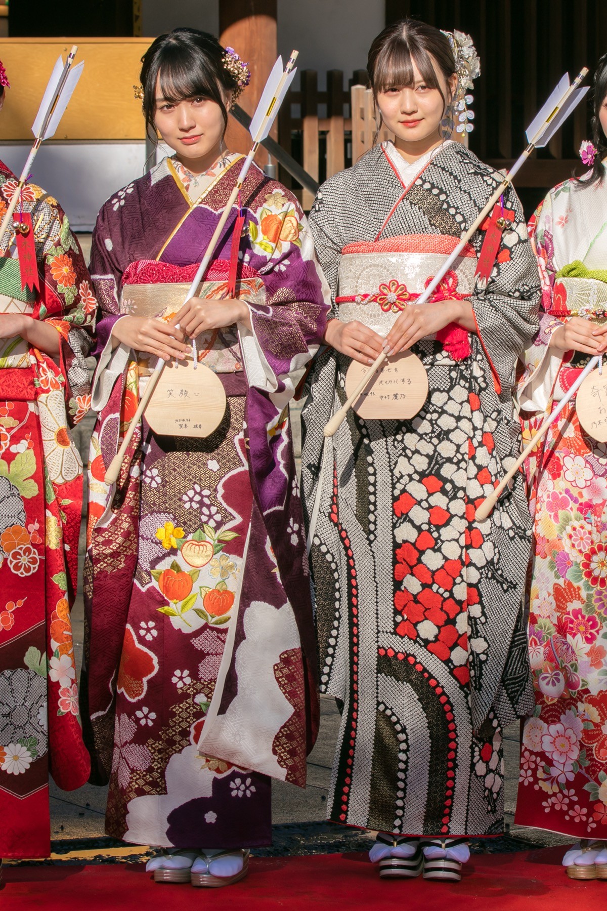 乃木坂46・久保史緒里ら“新・花の2001年組”が新成人　振袖姿お披露目