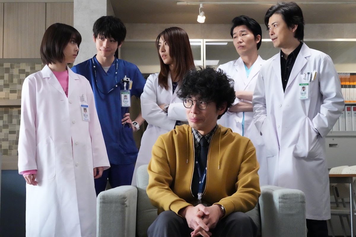 『ドクターホワイト』第3話　“白夜”浜辺美波、保護者を名乗る人物の登場に意外な反応