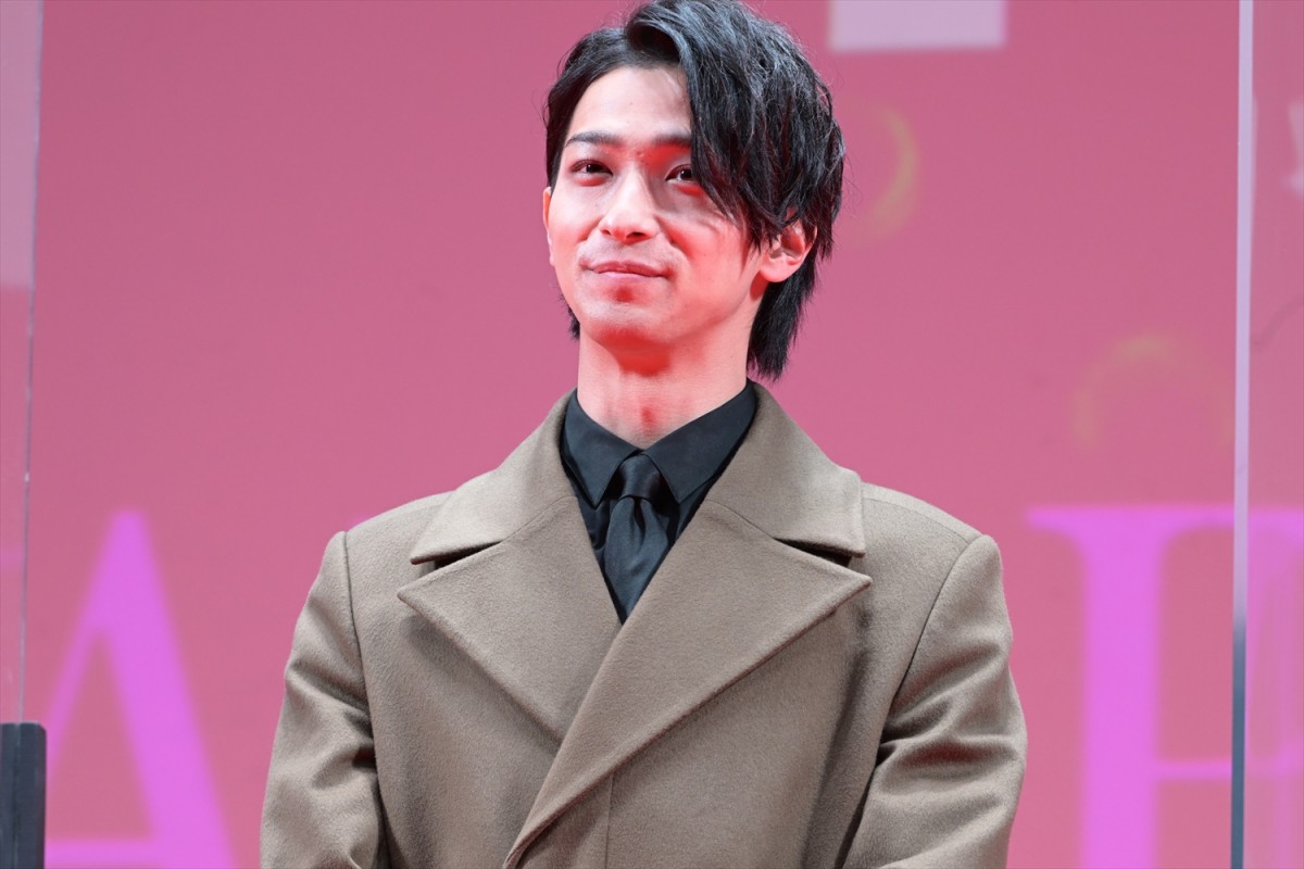 横浜流星、「原作をリスペクト」覚悟を持って銀髪に　『嘘喰い』ジャパンプレミア