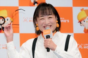 南海キャンディーズ・山崎静代、「LIFULL HOME’S 新CM発表会」に登場