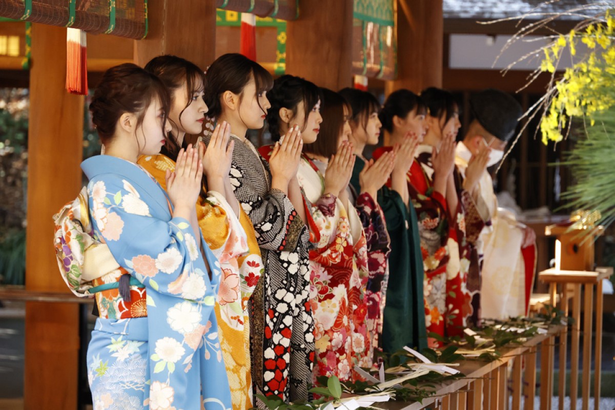 乃木坂46・久保史緒里ら“新・花の2001年組”が新成人　振袖姿お披露目