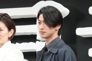 横浜流星、Netflixシリーズ『新聞記者』ワールドプレミアイベントに登場