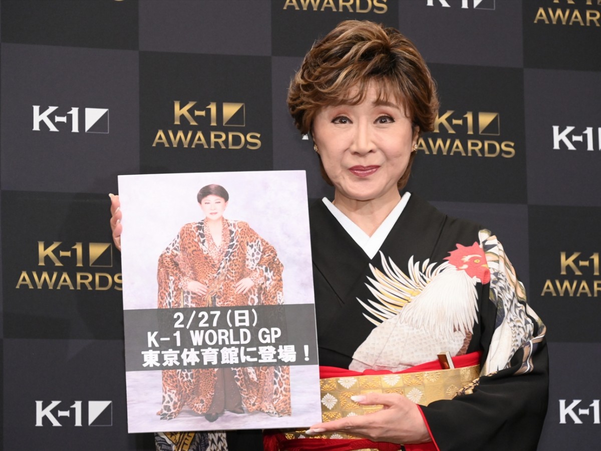 “K-1お姫様抱っこ”で話題のゆうちゃみ、肩出し＆タイトミニでギャルオーラ全開