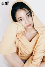 【写真】短パンでキュートな部屋着風ショット　指原莉乃